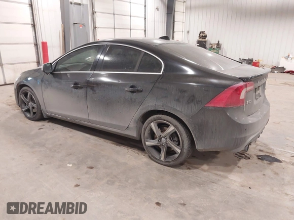 2012 Volvo S60 T6 with VIN YV1902FH7C2102334, listed as a IAAI auction lot 41469884 with 109,946 mi miles. Bid and sale history available at carsss.com. Image 3.