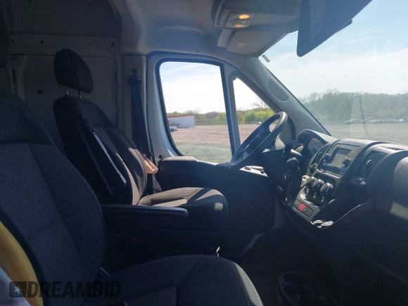 2021 Ram ProMaster Cargo with VIN 3C6LRVBG5ME527045, listed as a IAAI auction lot 42085297 with 27,399 mi miles. Bid and sale history available at carsss.com. Image 5.