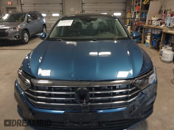 2019 Volkswagen Jetta SEL z VIN 3VWE57BU2KM116717, wystawiony jako IAAI lot #41951428 z przebiegiem 85 791 mil mil oraz . Historia ofert i sprzedaży dostępna na DreamBid. Obrazek 12.