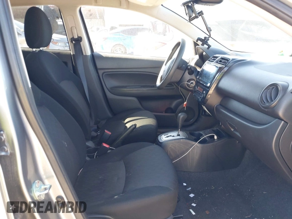 2021 Mitsubishi Mirage ES z VIN ML32AUHJ5MH012925, wystawiony jako IAAI lot #40912982 z przebiegiem 33 912 mil mil oraz . Historia ofert i sprzedaży dostępna na DreamBid. Obrazek 5.