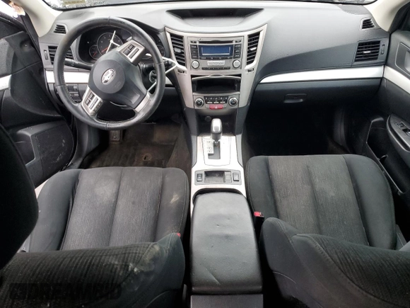 2013 Subaru Legacy Premium z VIN 4S3BMBC60D3044657, wystawiony jako Copart lot #53555155 z przebiegiem 225 681 mil mil oraz Szkoda całkowita • Salvage title. Historia ofert i sprzedaży dostępna na DreamBid. Obrazek 8.