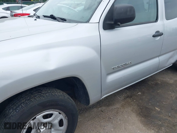 2006 Toyota Tacoma z VIN 5TETX22N26Z178272, wystawiony jako IAAI lot #42359672 z przebiegiem 414 561 mil mil oraz . Historia ofert i sprzedaży dostępna na DreamBid. Obrazek 18.