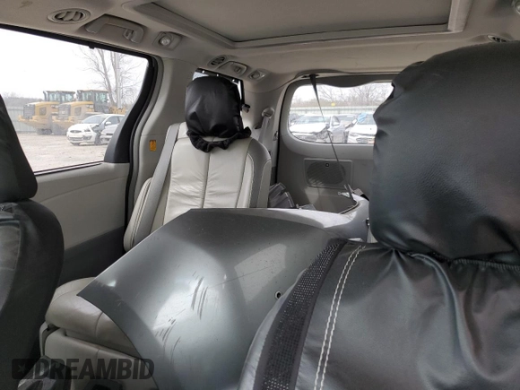 2012 Toyota Sienna XLE with VIN 5TDDK3DCXCS037172, listed as a Copart auction lot 48999165 with 0 mi miles and Salvage Title. Bid and sale history available at carsss.com. Image 10.
