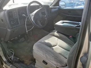 2003 Chevrolet Silverado 1500 with VIN 2GCEK19T031112373, listed as a Copart auction lot 48402145 with 295,098 mi miles and Clean Title. Bid and sale history available at carsss.com. Image 8.