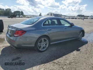 2018 Mercedes-Benz E 300 with VIN WDDZF4KB6JA476931, listed as a Copart auction lot 52762225 with 60,897 mi miles and Salvage Title. Bid and sale history available at DreamBid. Image 3.