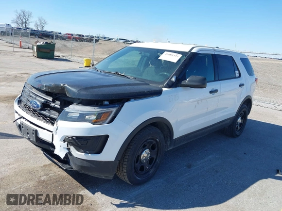 2019 Ford Police Interceptor Utility z VIN 1FM5K8ARXKGB28408, wystawiony jako IAAI lot #41883272 z przebiegiem 114 328 mil mil oraz . Historia ofert i sprzedaży dostępna na DreamBid. Obrazek 19.