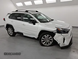 2024 Toyota RAV4 XLE Premium with VIN 2T3C1RFV2RW316204, listed as a Copart auction lot 53044665 with 18,276 mi miles and Clean title. Bid and sale history available at DreamBid. Image 4.