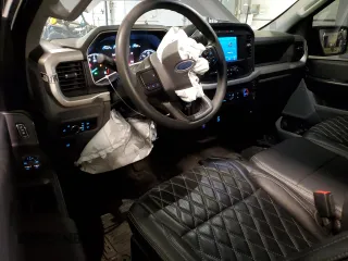 2022 Ford F-150 XL with VIN 1FTMF1C51NKF01004, listed as a Copart auction lot 51651204 with 10,625 mi miles and . Bid and sale history available at DreamBid. Image 8.