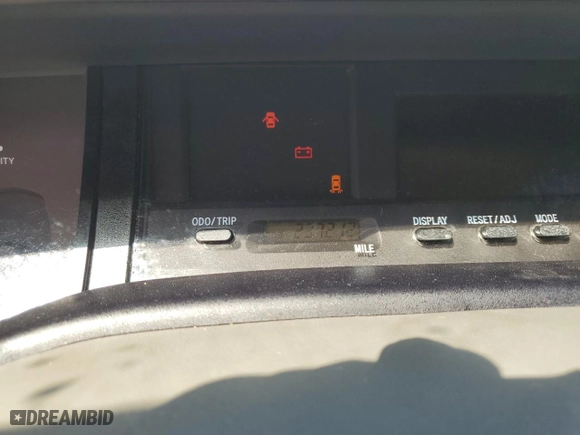 2003 Toyota Avalon XL with VIN 4T1BF28B33U272219, listed as a Copart auction lot 48290055 with 237,212 mi miles and Salvage Title. Bid and sale history available at carsss.com. Image 9.