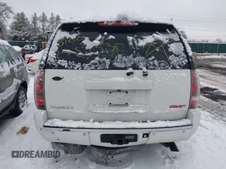 2008 GMC Yukon Denali z VIN 1GKFK63898J201334, wystawiony jako IAAI lot #41528354 z przebiegiem Nie podano mil oraz . Historia ofert i sprzedaży dostępna na DreamBid. Obrazek 15.
