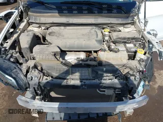 2019 Jeep Cherokee Limited with VIN 1C4PJLDBXKD487843, listed as a IAAI auction lot 41979449 with 104,545 mi miles. Bid and sale history available at carsss.com. Image 10.