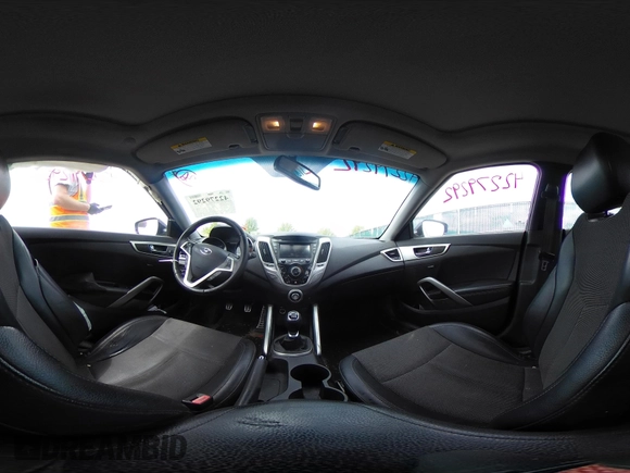 2013 Hyundai Veloster w/Black Int с VIN KMHTC6AD5DU084996, выставлен на аукционе IAAI как лот 42279292 с пробегом 179 460 миль миль и . История ставок и продаж доступна на DreamBid. Изображение 18.