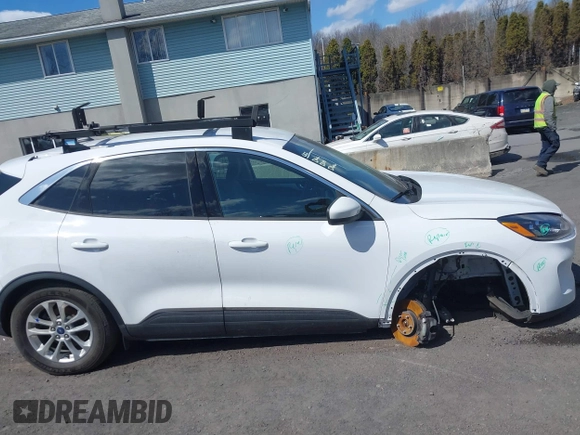 2020 Ford Escape SE with VIN 1FMCU9G61LUB80243, listed as a IAAI auction lot 41842611 with 76,801 mi miles. Bid and sale history available at carsss.com. Image 13.