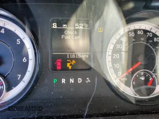 2018 Ram 1500 SLT z VIN 1C6RR6GG1JS206007, wystawiony jako Copart lot #50151835 z przebiegiem 118 194 mil mil oraz Szkoda całkowita • Salvage title. Historia ofert i sprzedaży dostępna na DreamBid. Obrazek 9.