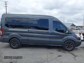2018 Ford Transit XL z VIN 1FBZX2CG0JKA09945, wystawiony jako IAAI lot #42260073 z przebiegiem 60 838 mil mil oraz . Historia ofert i sprzedaży dostępna na DreamBid. Obrazek 14.