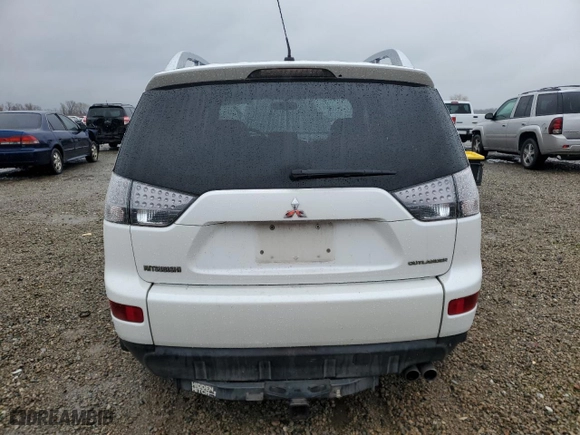2008 Mitsubishi Outlander XLS with VIN JA4MT41X88Z009462, listed as a Copart auction lot 44002115 with 278,859 mi miles and Salvage Title. Bid and sale history available at carsss.com. Image 6.
