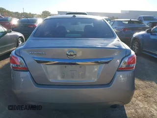 2014 Nissan Altima 2.5 with VIN 1N4AL3AP8EN369973, listed as a IAAI auction lot 40566240 with 145,434 mi miles. Bid and sale history available at carsss.com. Image 16.