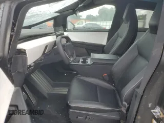 2024 Tesla Cybertruck Cyberbeast с VIN 7G2CEHEE3RA017028, выставлен на аукционе Copart как лот 59886675 с пробегом Не указан миль и Списание • Salvage title. История ставок и продаж доступна на DreamBid. Изображение 7.