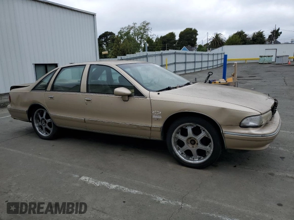 1994 Chevrolet Caprice LS with VIN 1G1BN52PXRR139619, listed as a Copart auction lot 55675345 with Not Provided miles and Clean Title. Bid and sale history available at DreamBid. Image 4.