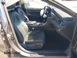 2019 Toyota Camry XSE with VIN 4T1B61HK1KU812353, listed as a IAAI auction lot 41671046 with 60,488 mi miles. Bid and sale history available at carsss.com. Image 5.