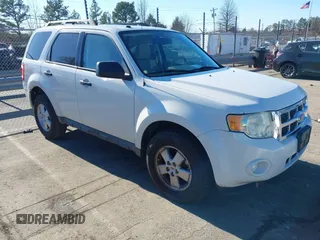2010 Ford Escape XLT с VIN 1FMCU0D77AKD38652, выставлен на аукционе IAAI как лот 41264448 с пробегом 257 864 миль миль и . История ставок и продаж доступна на DreamBid. Изображение 1.