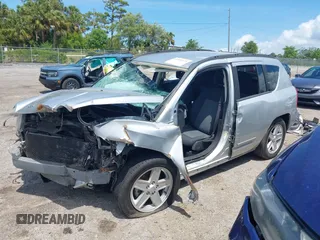 2008 Jeep Compass Sport with VIN 1J8FT47018D789268, listed as a IAAI auction lot 41903375 with 101,221 mi miles. Bid and sale history available at carsss.com. Image 18.