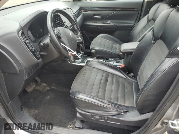 2019 Mitsubishi Outlander ES with VIN JA4AZ3A39KZ044219, listed as a Copart auction lot 59417255 with 104,745 mi miles and Clean title. Bid and sale history available at DreamBid. Image 7.
