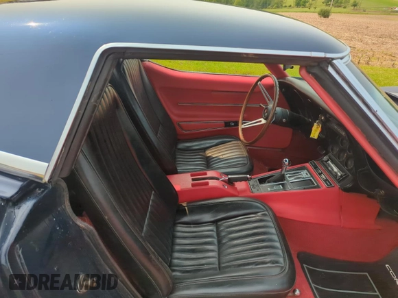 1968 Chevrolet Corvette z VIN 194678S400179, wystawiony jako Copart lot #59694455 z przebiegiem 23 679 mil mil oraz Czysty tytuł • Clean title. Historia ofert i sprzedaży dostępna na DreamBid. Obrazek 5.