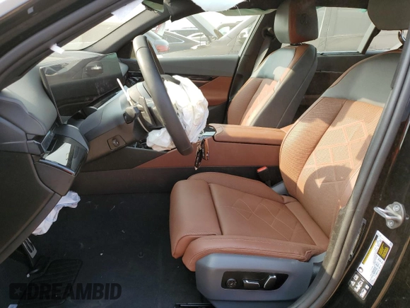 2024 BMW 5 Series 540i xDrive with VIN WBA63FJ06RCR52447, listed as a Copart auction lot 70771024 with 0 mi miles and Salvage Title. Bid and sale history available at carsss.com. Image 7.