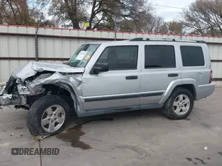 2006 Jeep Commander z VIN 1J8HH48K16C346762, wystawiony jako IAAI lot #40938740 z przebiegiem 348 396 mil mil oraz . Historia ofert i sprzedaży dostępna na DreamBid. Obrazek 15.