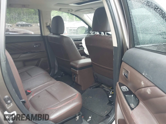 2018 Mitsubishi Outlander SEL with VIN JA4J24A52JZ042127, listed as a IAAI auction lot 42160276 with 106,789 mi miles and . Bid and sale history available at DreamBid. Image 8.