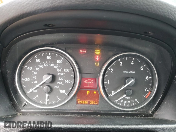 2015 BMW X1 xDrive28i with VIN WBAVL1C5XFVY31265, listed as a Copart auction lot 47543025 with 124,986 mi miles and Salvage Title. Bid and sale history available at carsss.com. Image 9.
