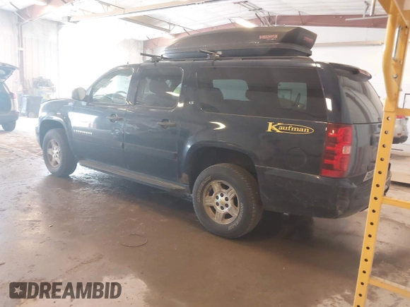 2008 Chevrolet Suburban 3LT z VIN 1GNFK16328J211810, wystawiony jako IAAI lot #42379897 z przebiegiem 191 730 mil mil oraz . Historia ofert i sprzedaży dostępna na DreamBid. Obrazek 3.