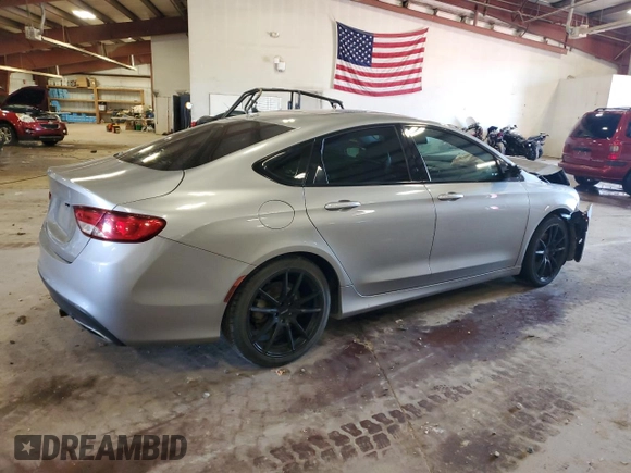 2015 Chrysler 200 S with VIN 1C3CCCBG7FN711906, listed as a Copart auction lot 70370874 with 102,033 mi miles and Clean Title. Bid and sale history available at DreamBid. Image 3.