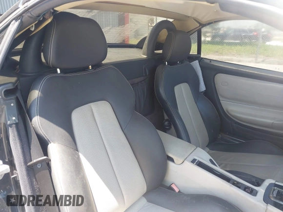 1998 Mercedes-Benz SLK 230/320 z VIN WDBKK47F1WF022419, wystawiony jako IAAI lot #42305098 z przebiegiem Nie podano mil oraz . Historia ofert i sprzedaży dostępna na DreamBid. Obrazek 8.