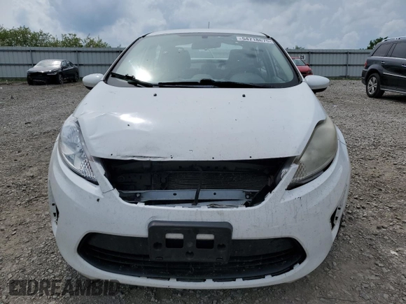 2013 Ford Fiesta S z VIN 3FADP4AJ5DM140467, wystawiony jako Copart lot #54718675 z przebiegiem 135 949 mil mil oraz Szkoda całkowita • Salvage title. Historia ofert i sprzedaży dostępna na DreamBid. Obrazek 5.