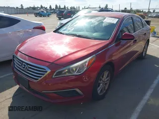 2016 Hyundai Sonata SE with VIN 5NPE24AF1GH275089, listed as a IAAI auction lot 42121207 with 139,953 mi miles and . Bid and sale history available at carsss.com. Image 2.