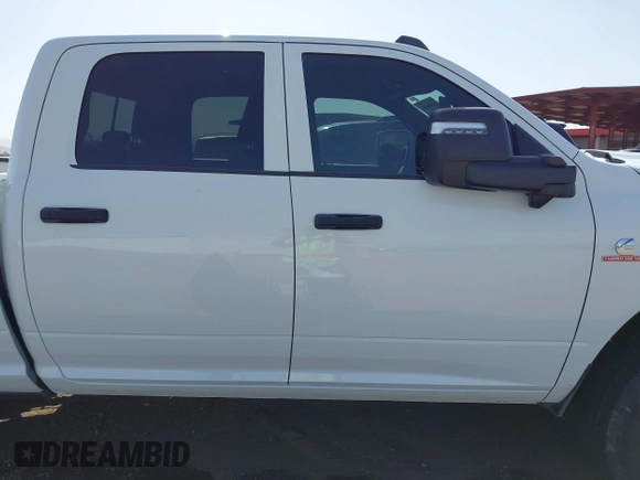 2024 Ram 2500 Tradesman with VIN 3C6UR5CLXRG222734, listed as a IAAI auction lot 41689397 with 4,685 mi miles and . Bid and sale history available at DreamBid. Image 13.