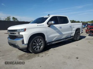 2020 Chevrolet Silverado 1500 LT with VIN 1GCPWCED6LZ117060, listed as a Copart auction lot 52917525 with 101,858 mi miles and Non Repairable. Bid and sale history available at carsss.com. Image 1.