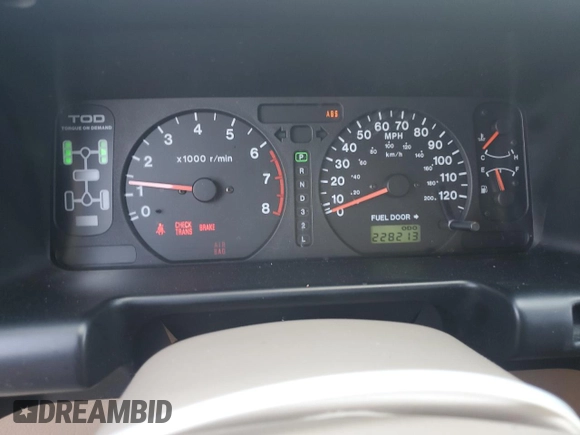 2000 Isuzu Trooper S with VIN JACDJ58X1Y7J12904, listed as a Copart auction lot 63835695 with 228,213 mi miles and Clean title. Bid and sale history available at DreamBid. Image 9.