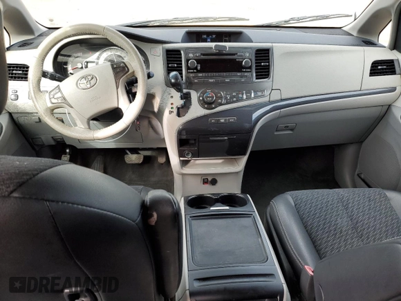 2014 Toyota Sienna SE with VIN 5TDXK3DC8ES512706, listed as a Copart auction lot 43325815 with 190,498 mi miles and Salvage Title. Bid and sale history available at DreamBid. Image 8.