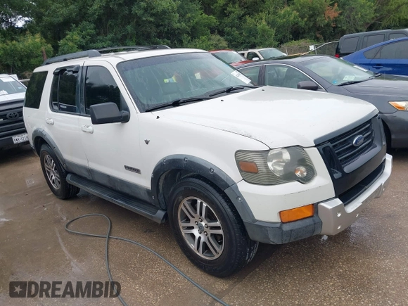 2008 Ford Explorer XLT with VIN 1FMEU63848UA58899, listed as a IAAI auction lot 42465422 with 205,889 mi miles and . Bid and sale history available at DreamBid. Image 1.