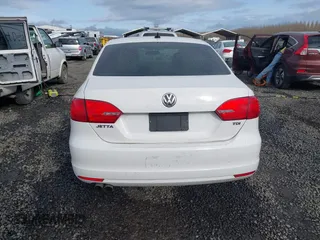 2013 Volkswagen Jetta TDI w/Premium with VIN 3VWLL7AJ2DM425448, listed as a IAAI auction lot 41806552 with 125,043 mi miles and . Bid and sale history available at DreamBid. Image 16.