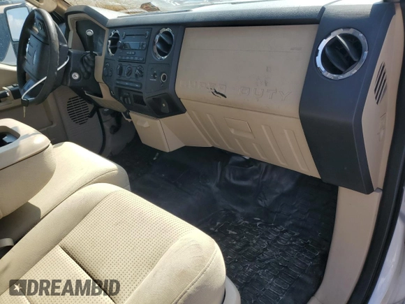 2008 Ford F-350 z VIN 1FTSF31R18EE09452, wystawiony jako Copart lot #66948814 z przebiegiem Nie podano mil oraz Szkoda całkowita • Salvage title. Historia ofert i sprzedaży dostępna na DreamBid. Obrazek 8.
