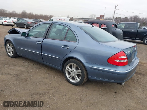 2005 Mercedes-Benz E 500 z VIN WDBUF70J25A731269, wystawiony jako IAAI lot #41759930 z przebiegiem 106 132 mil mil oraz . Historia ofert i sprzedaży dostępna na DreamBid. Obrazek 3.