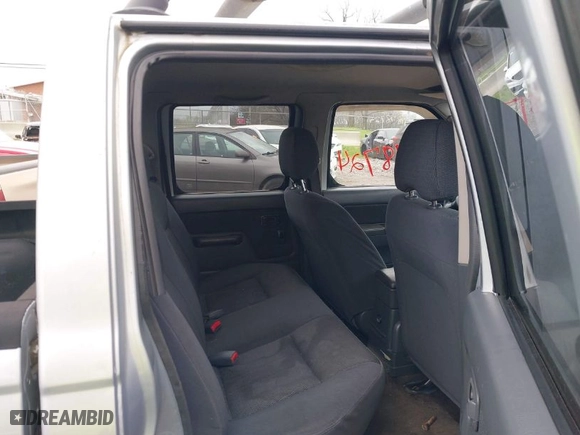 2002 Nissan Frontier 2WD SE with VIN 1N6ED29X52C360059, listed as a IAAI auction lot 41878724 with 181,127 mi miles. Bid and sale history available at carsss.com. Image 8.