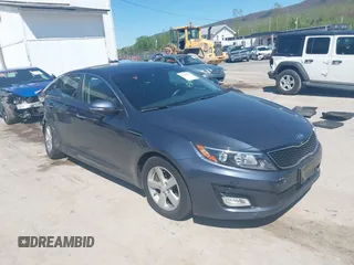 2015 Kia Optima LX z VIN KNAGM4A78F5536208, wystawiony jako IAAI lot #42129960 z przebiegiem 120 187 mil mil oraz . Historia ofert i sprzedaży dostępna na DreamBid. Obrazek 1.