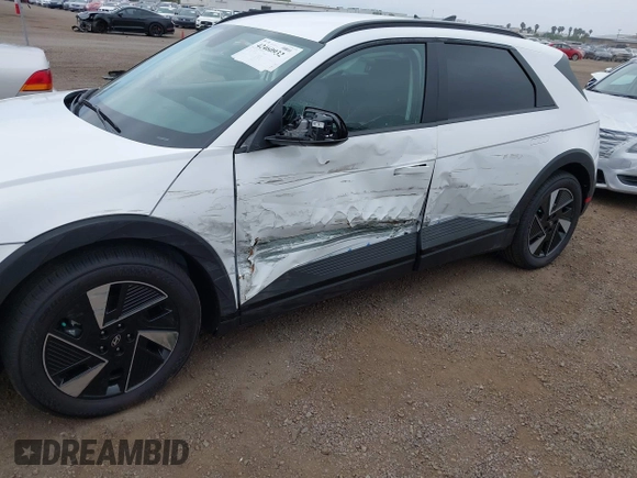 2025 Hyundai Ioniq 5 z VIN 7YAKN4DA4SY008488, wystawiony jako IAAI lot #42460932 z przebiegiem 703 mil mil oraz . Historia ofert i sprzedaży dostępna na DreamBid. Obrazek 6.