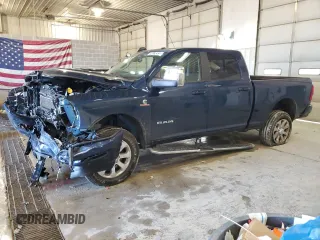 2023 Ram 2500 Laramie z VIN 3C6UR5FL5PG500920, wystawiony jako Copart lot #82865454 z przebiegiem 35 330 mil mil oraz Szkoda całkowita • Salvage title. Historia ofert i sprzedaży dostępna na DreamBid. Obrazek 1.