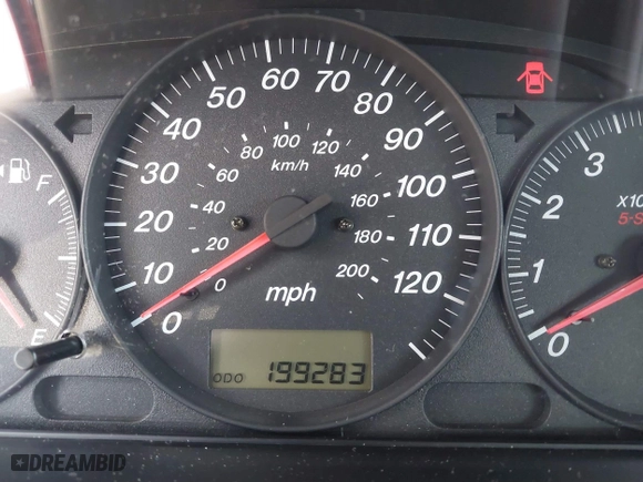 2003 Mazda MPV LX with VIN JM3LW28A030354777, listed as a IAAI auction lot 41624923 with 199,283 mi miles. Bid and sale history available at carsss.com. Image 7.
